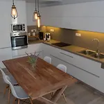 Urban 35 Apartment *